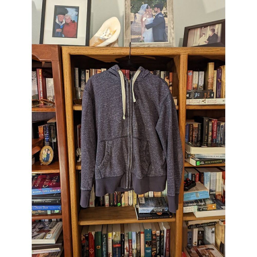 Roebuck and co grey zip up hoodie sz s